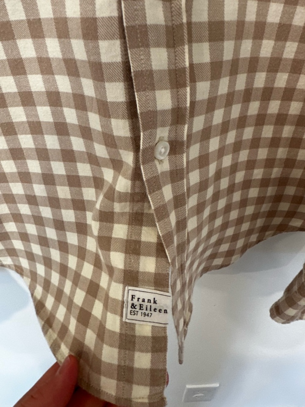 Frank & Eileen Barry tan gingham flannel button up S - Picture 4 of 5